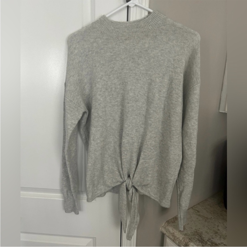 Women’s Loft Sweater Small NWT Tie Front Gray